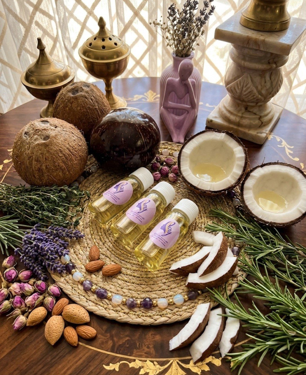 زيت اللوز الحلو , زيت الآرغان , زيت جوز الهند 